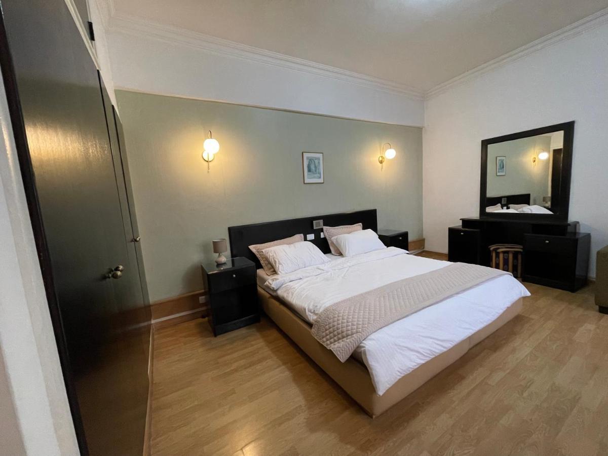 Elegant Suites Beirut Esterno foto
