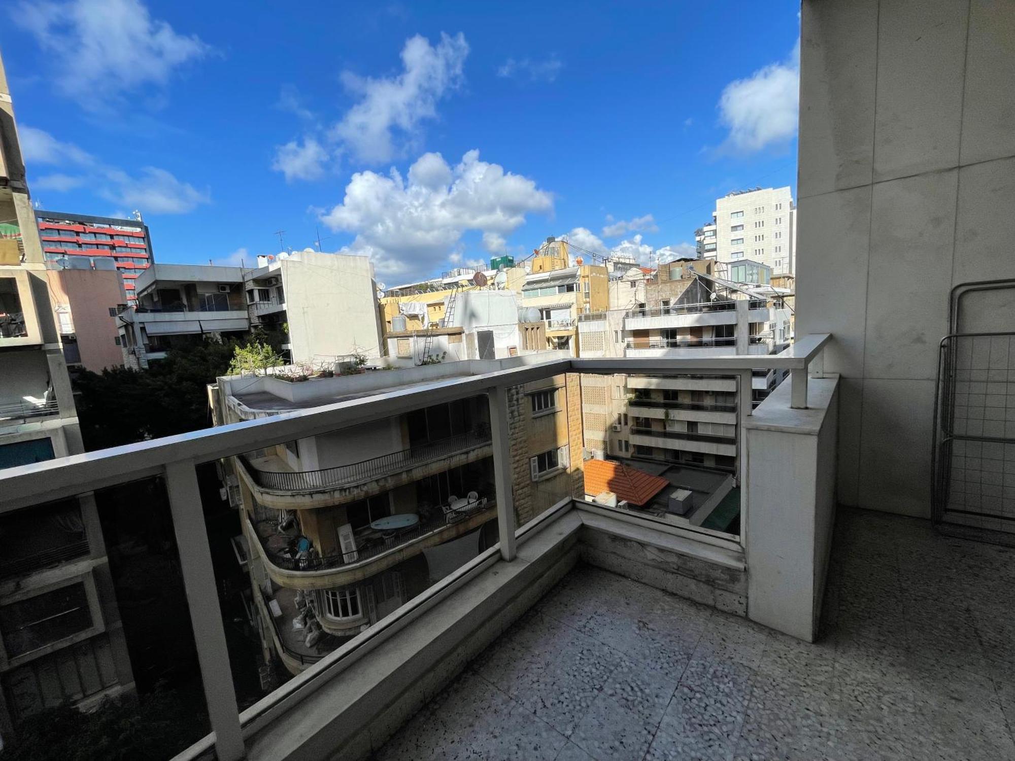 Elegant Suites Beirut Esterno foto
