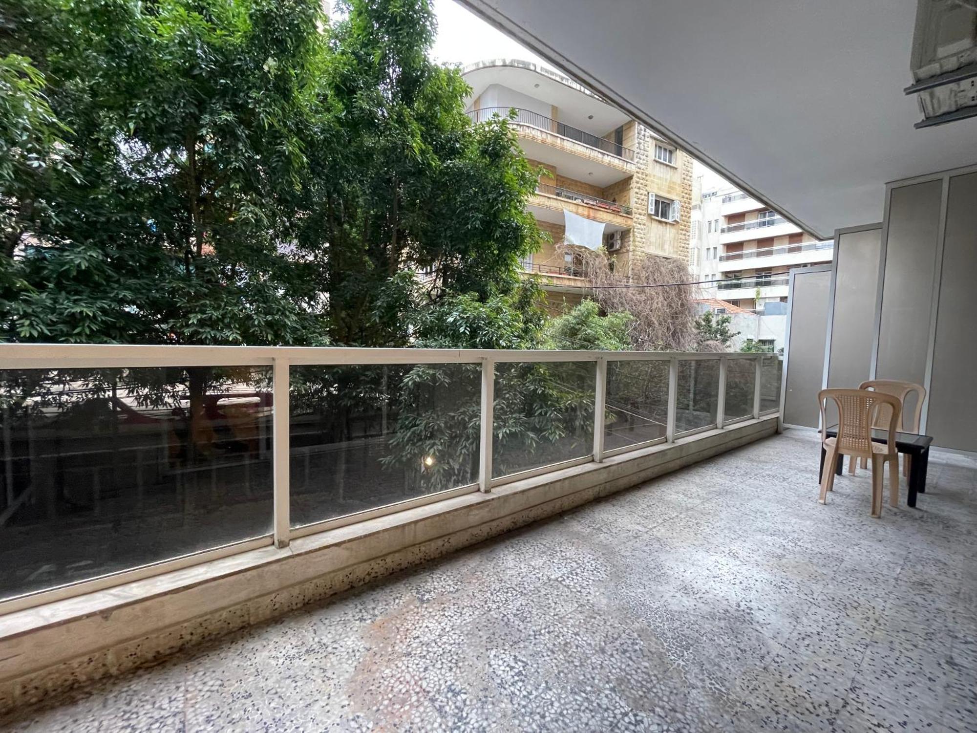 Elegant Suites Beirut Esterno foto