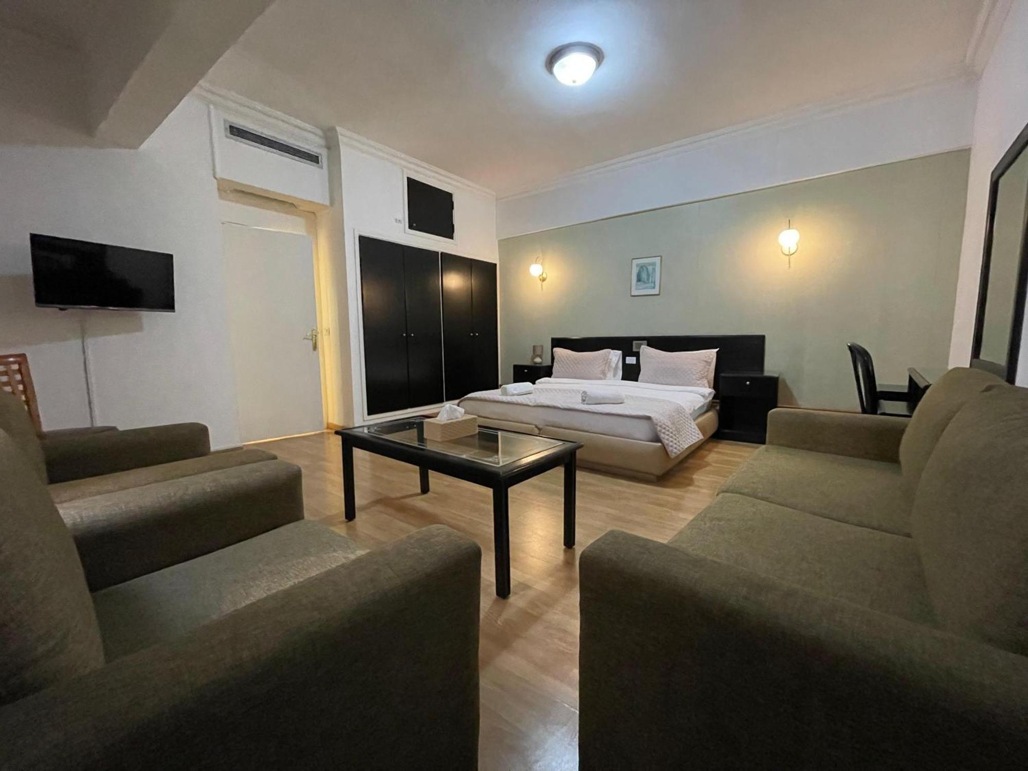 Elegant Suites Beirut Esterno foto