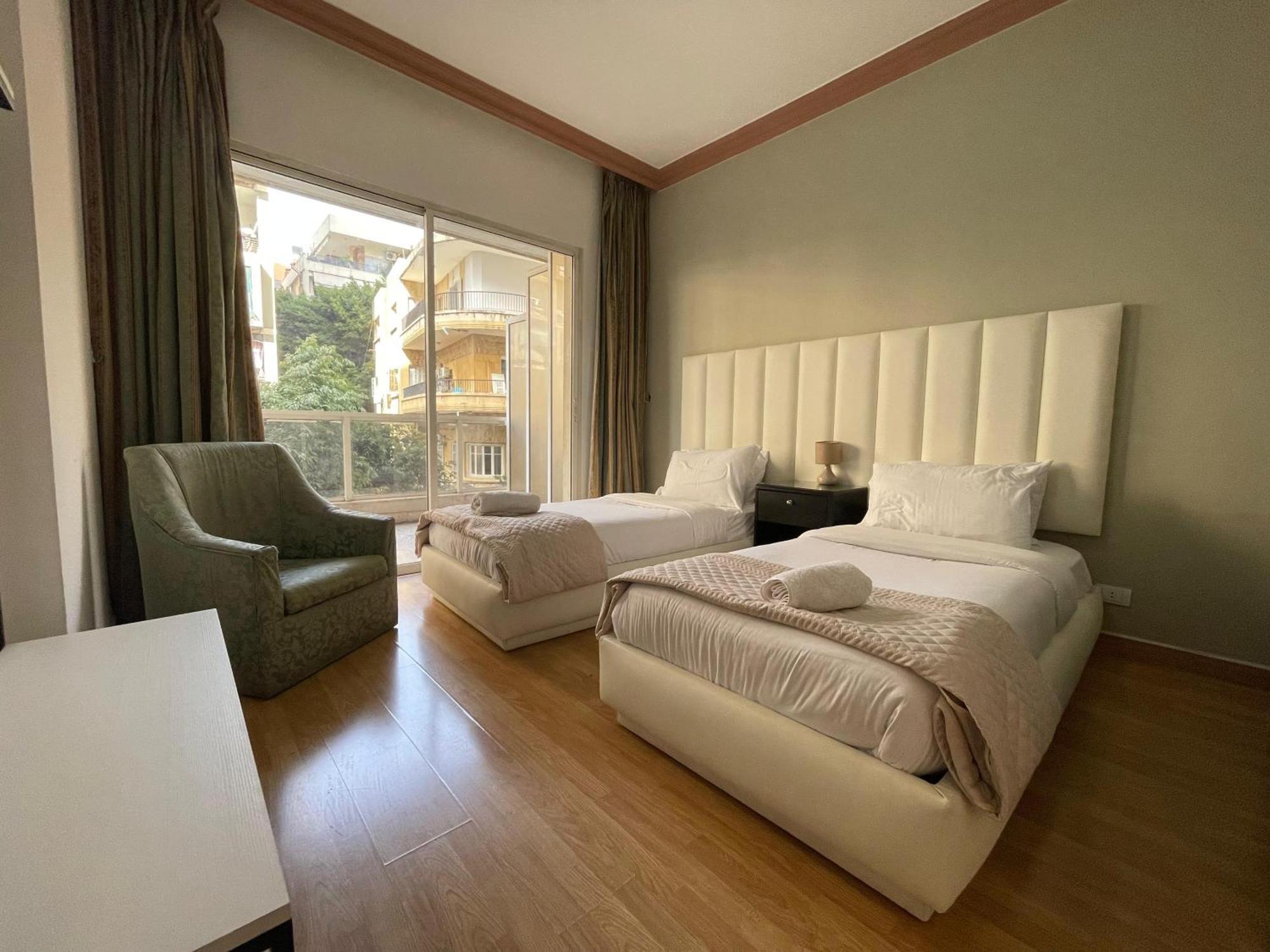 Elegant Suites Beirut Esterno foto