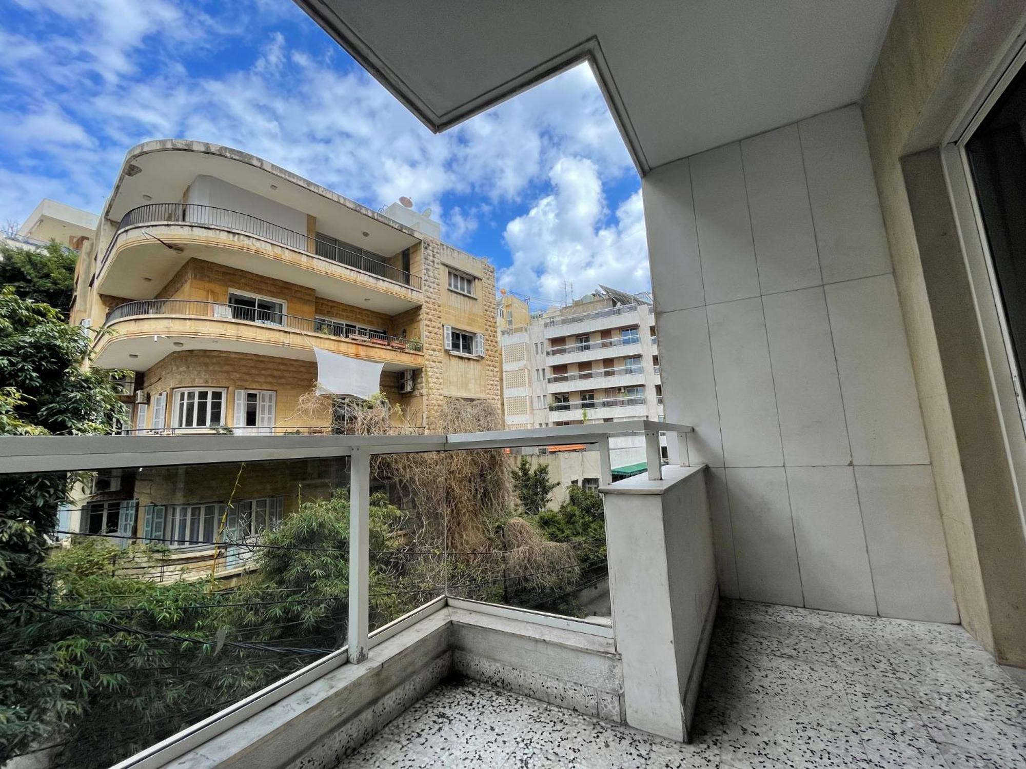 Elegant Suites Beirut Esterno foto