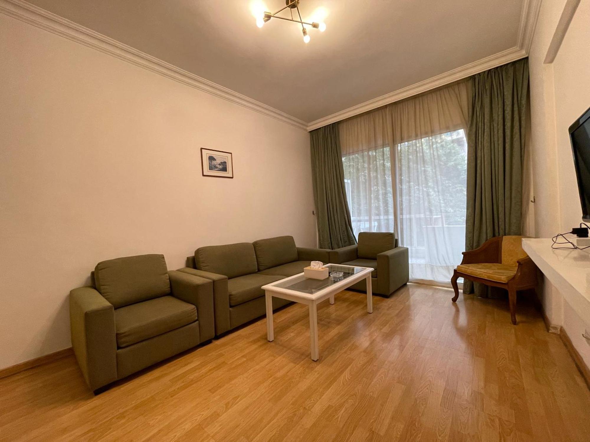Elegant Suites Beirut Esterno foto